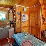Drewniany U Grazynki Feriehus Kopalino