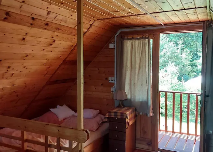 Drewniany U Grazynki بيت للعطل كوبالينو